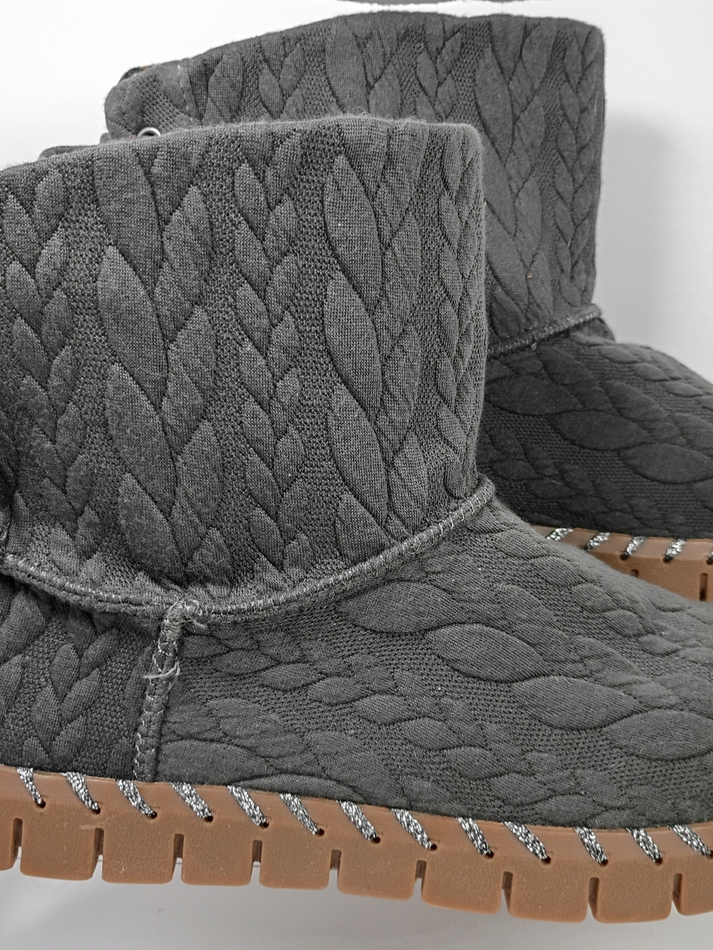MUK LUKS Gray Knit Lace Up Faux Fur Lined Ankle Bootie Round Toe Sz 7.5